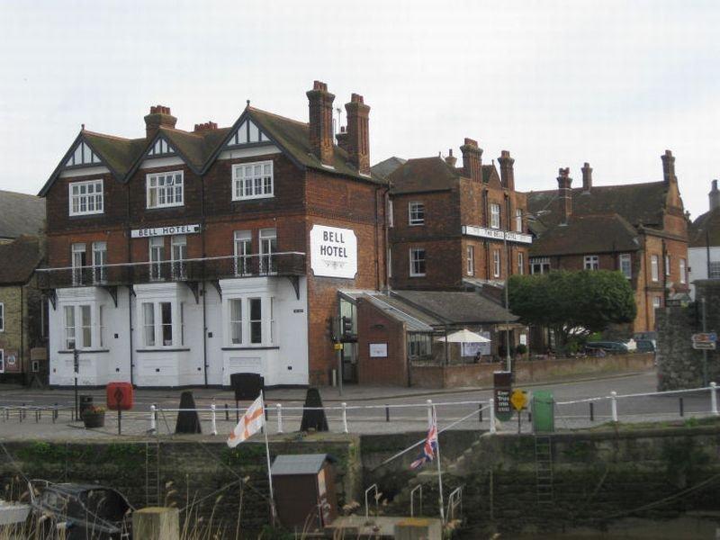 The Bell Hotel 3*